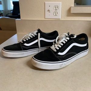 Men’s Vans. 10.5. Nearly New